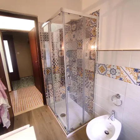 La Casa Del Nonno * モンレアーレ